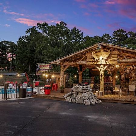 Stonegate Lodge King Bed Wifi 50In Roku Tv Salt Water Pool Room #102 Юрека Спрингс Екстериор снимка